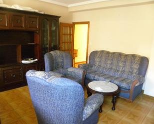 Living room of Flat to rent in Salamanca Capital  with Heating