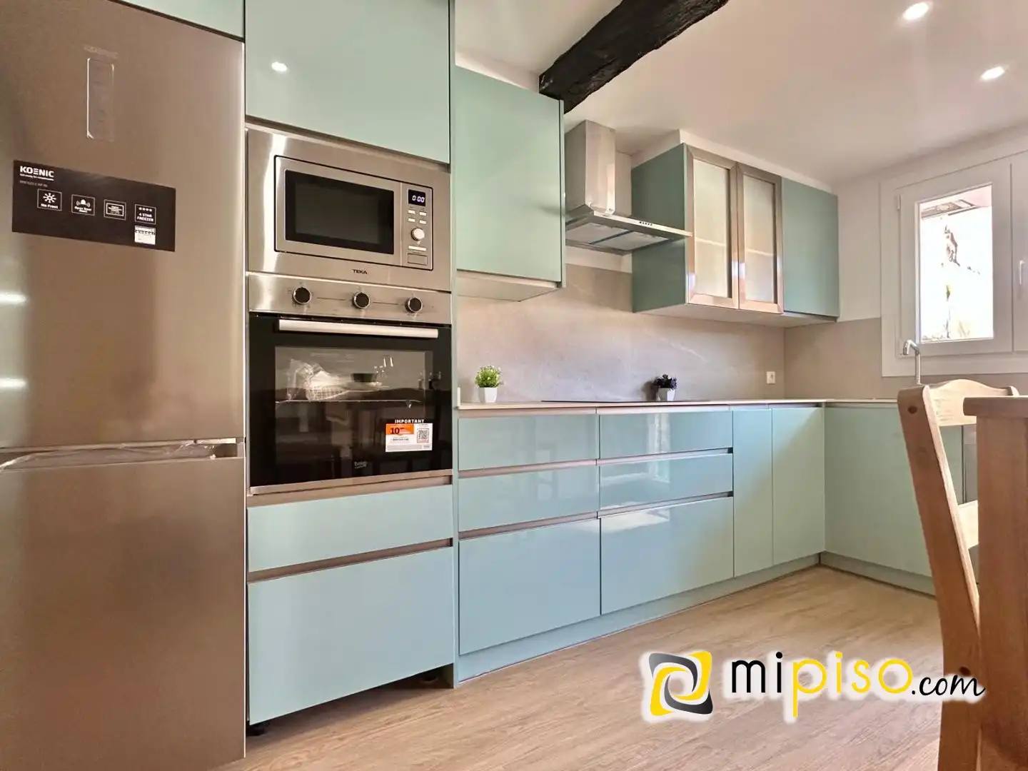 Cocina de Piso en venta en Laredo con Calefacción, Amueblado y Balcón