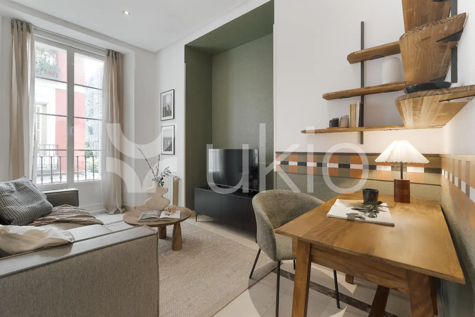 Sala d'estar de Apartament de lloguer en Madrid amb Aire condicionat, Calefacció i Moblat