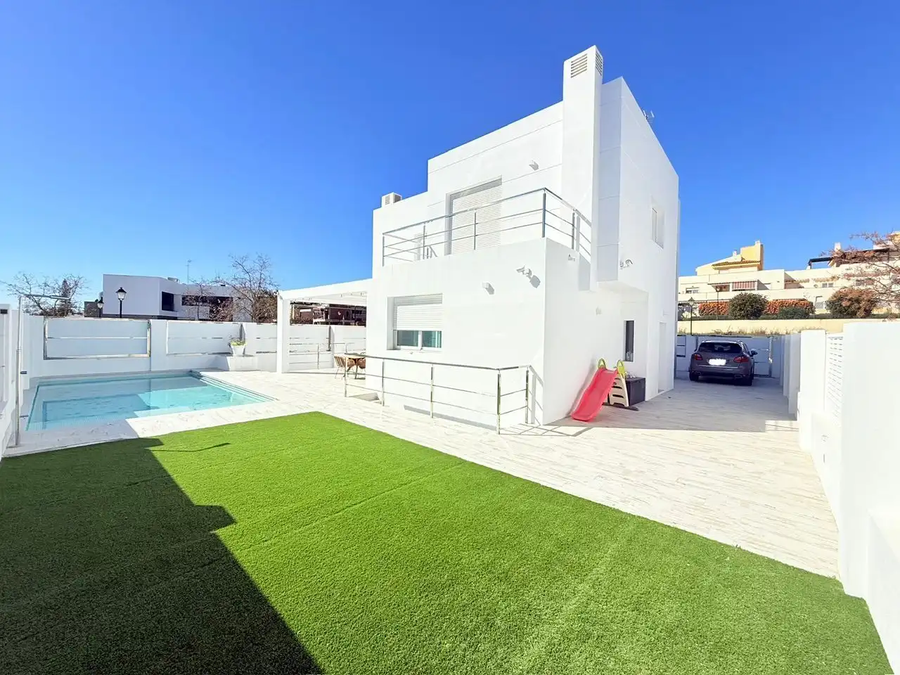 Detached house with pool for sale in Torre del Mar, imagen 3