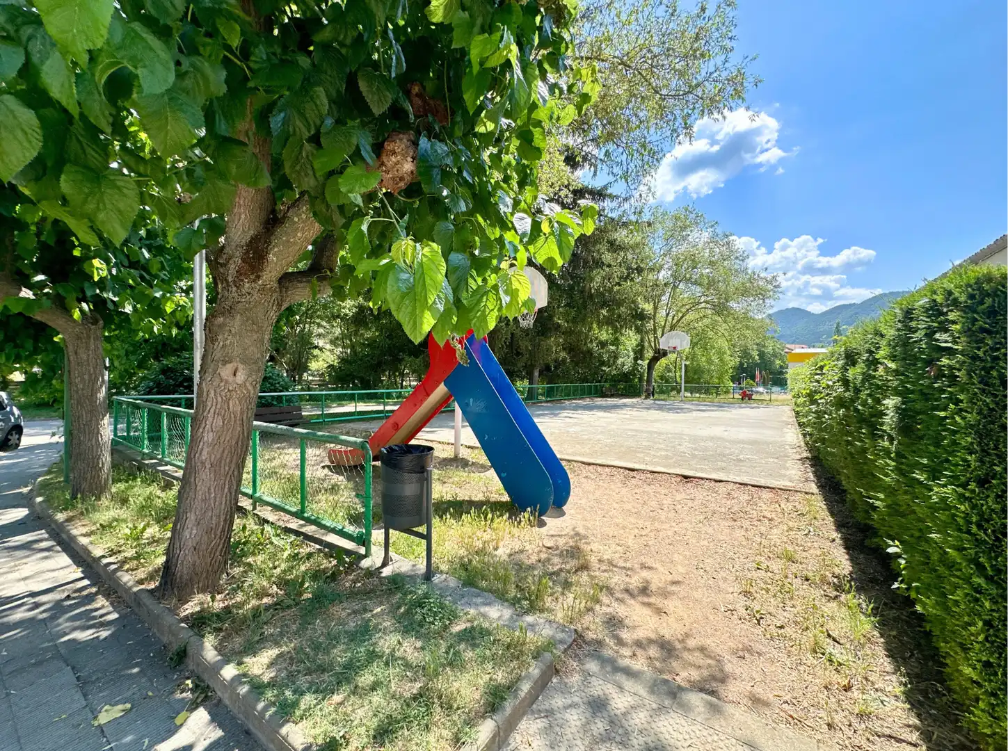 Aparcament de Casa o xalet en venda en Ripoll amb Jardí privat i Forn