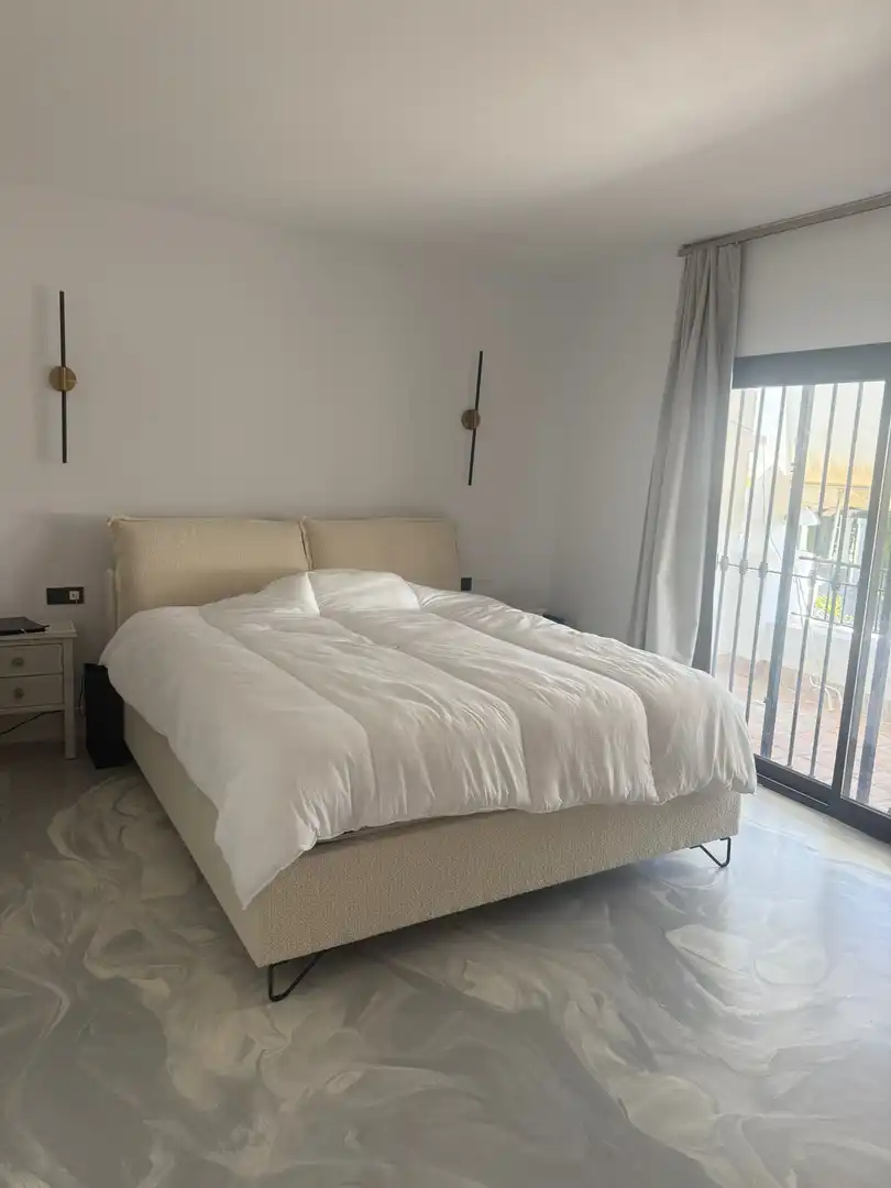 Apartamento con piscina en venta en La Quinta, imagen 8