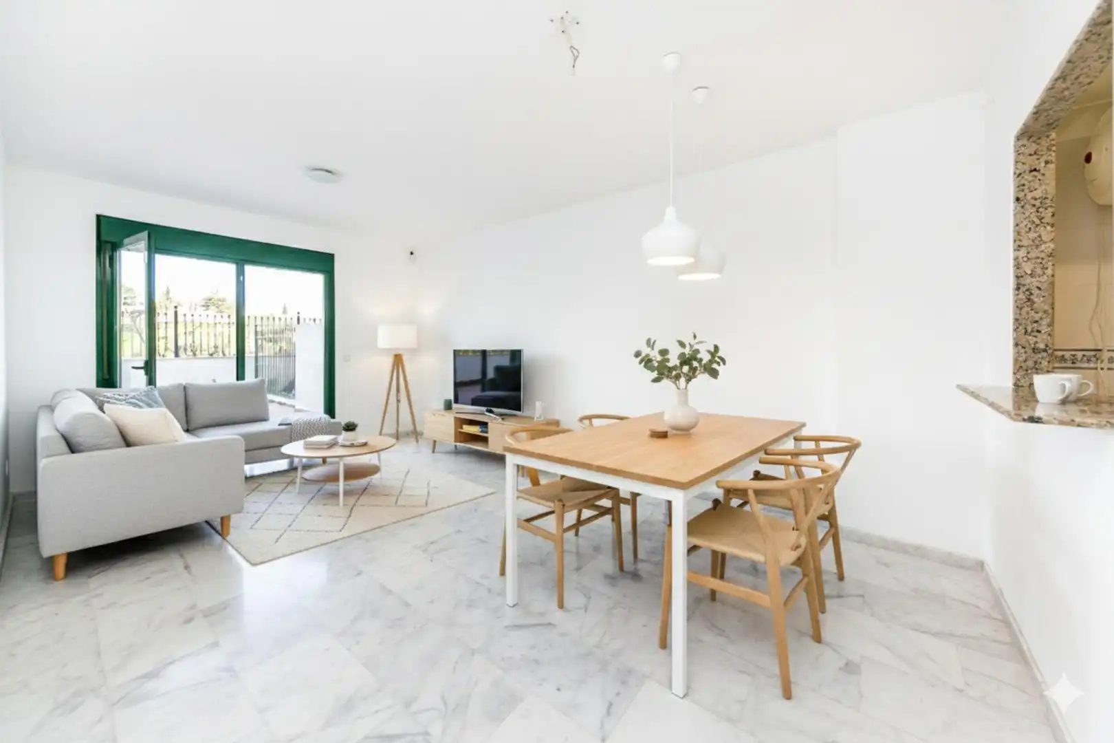 Sala de estar de Planta baja en venta en Fuengirola con Aire acondicionado, Calefacción y Jardín privado