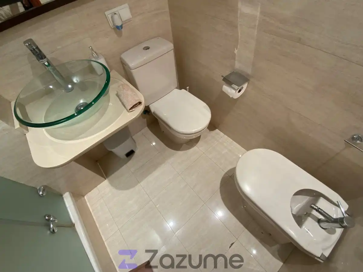 Badezimmer von Wohnung zur Miete in Valencia mit Klimaanlage, Heizung und Terrasse