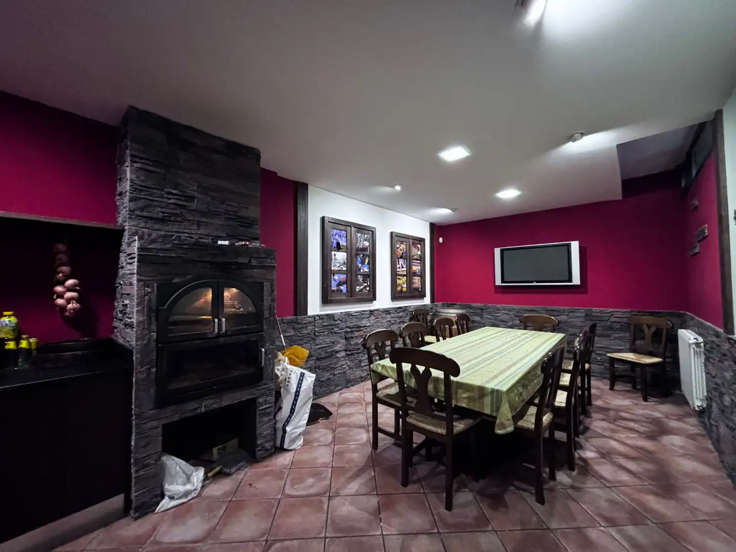 Detached homes for sale in Burgos  with Heating, Private garden and Storage room