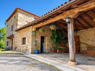 Xalet amb balcó en venda a Corvera de Toranzo