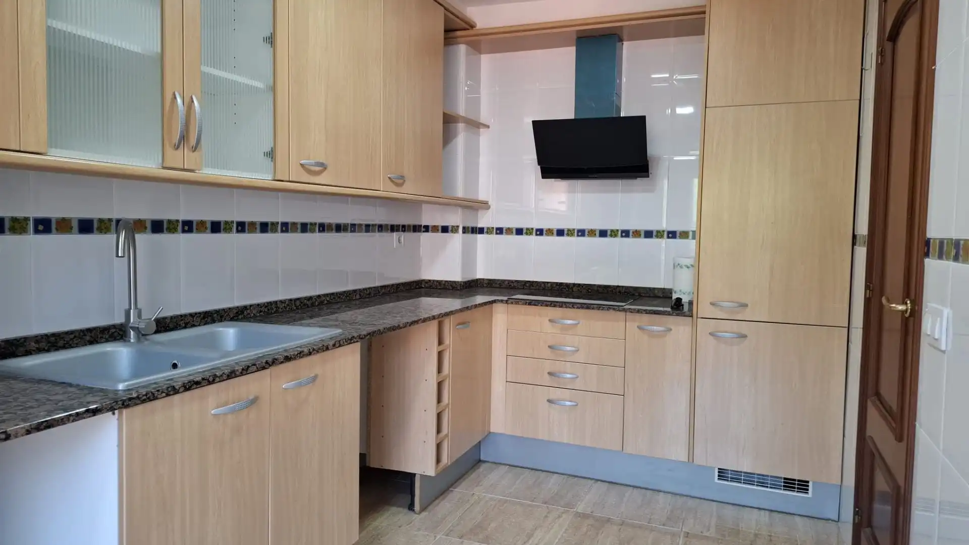 Cocina de Dúplex en venta en Vallirana con Aire acondicionado, Calefacción y Terraza