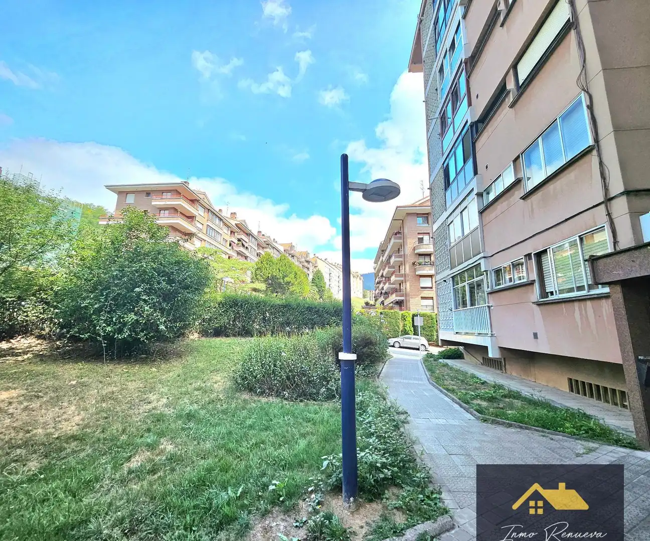 Exterior view of Flat for sale in Etxebarri, Bizkaia