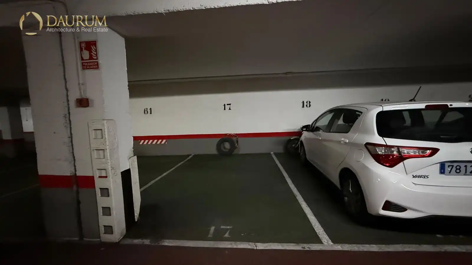 Parkplatz von Garage zum Verkauf in Elche / Elx