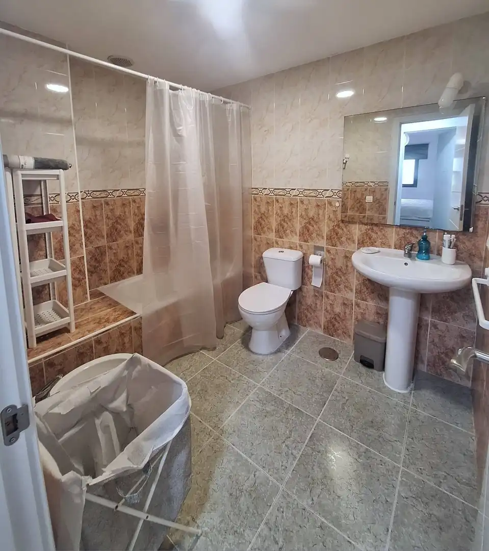 Bathroom of Flat for rent in Agüimes  with Storage room and Furnished