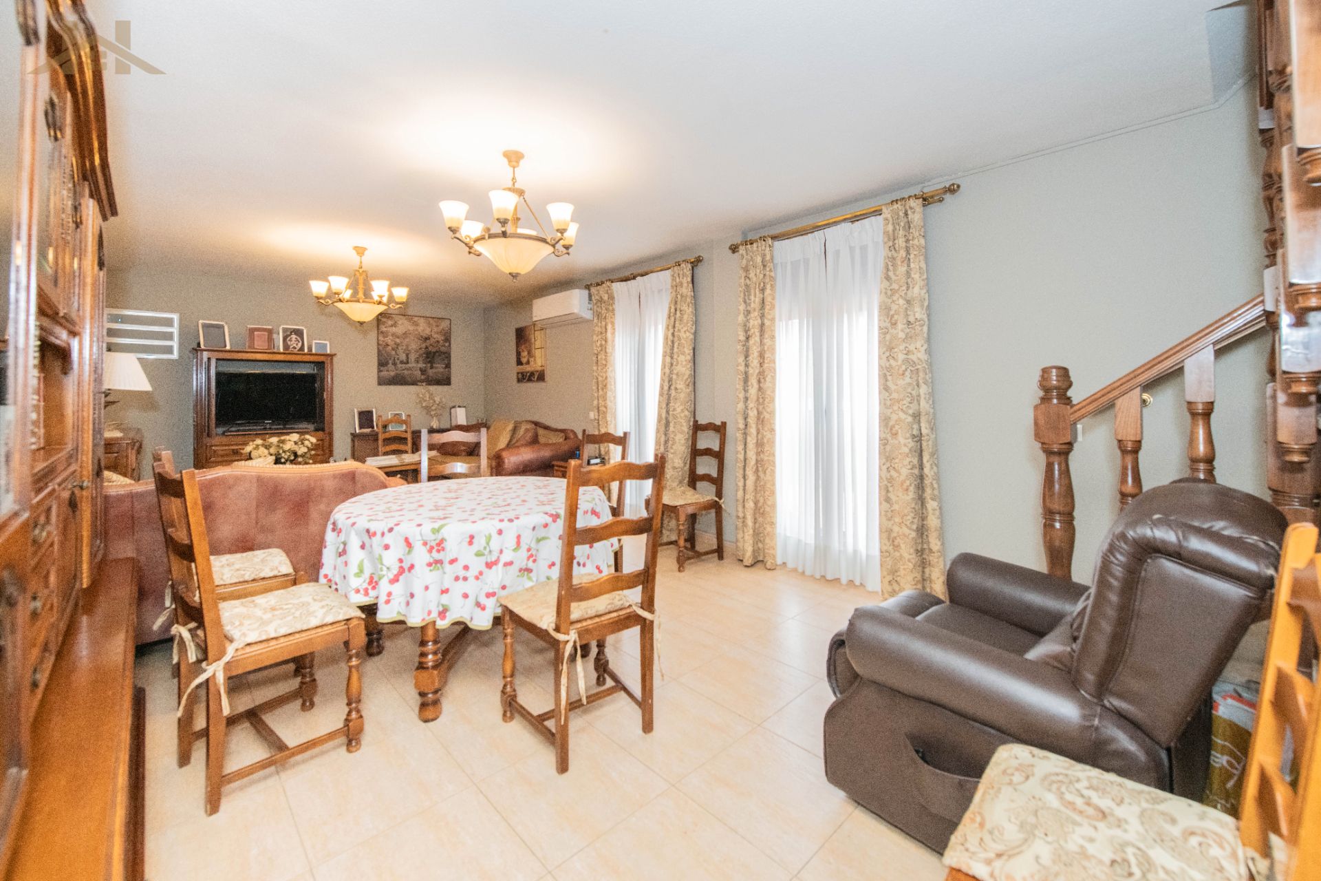 Sala de estar de Dúplex en venta en San Sebastián de los Reyes con Aire acondicionado, Calefacción y Terraza