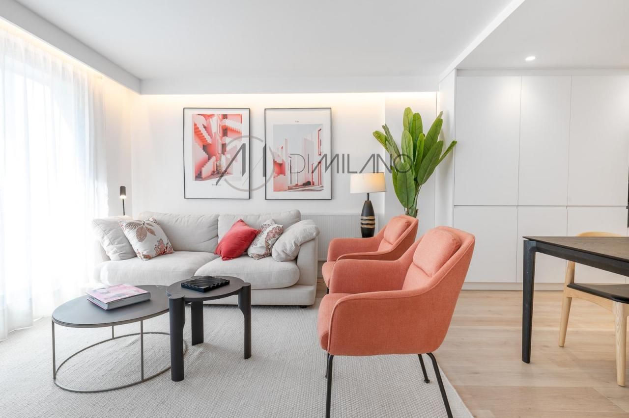 Sala d'estar de Àtic en venda en Vigo  amb Calefacció i Terrassa