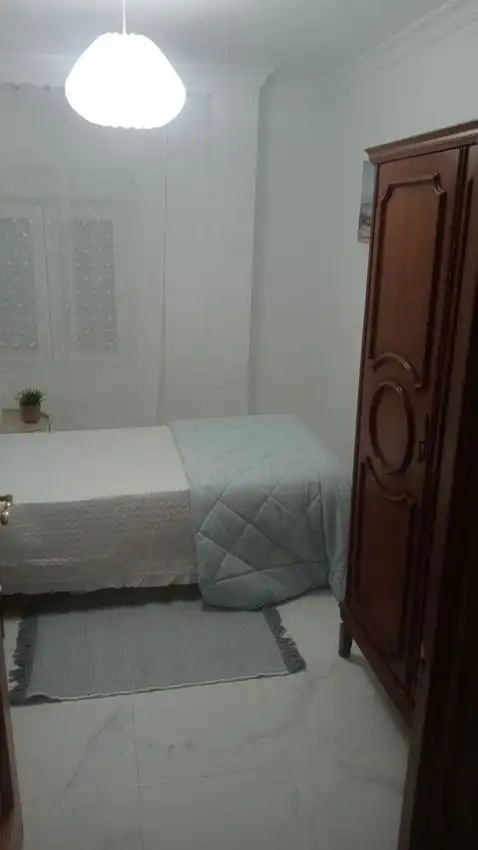 Habitación de Piso en venta en La Línea de la Concepción con Aire acondicionado