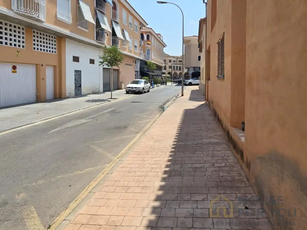 Vista exterior de Garatge en venda en Los Alcázares