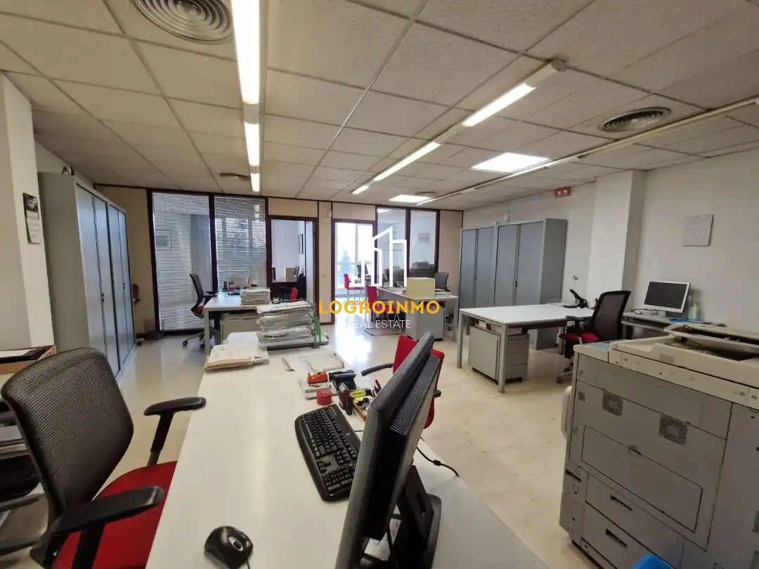 Ufficio con ascensore in vendita a Centro, imagen 13
