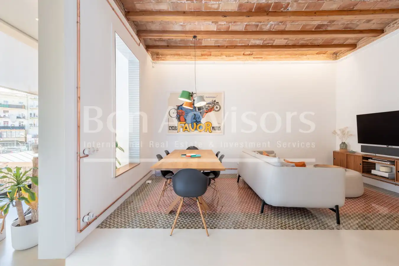 Appartamento con terrazza in vendita a Carrer de València, imagen 2