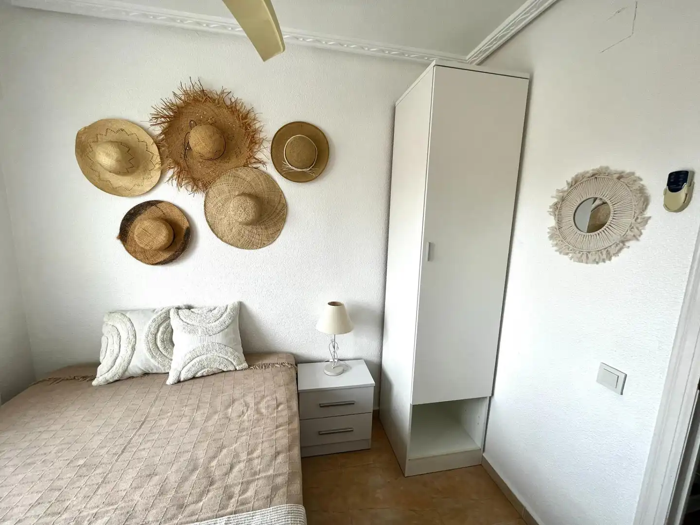 Bedroom of Apartments for rent in Torrevieja  with Air Conditioner, Private garden and Terrace
