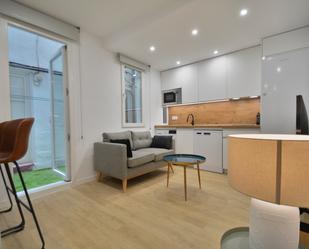 Living room of Flat to rent in  Madrid Capital  with Air Conditioner, Heating and Terrace