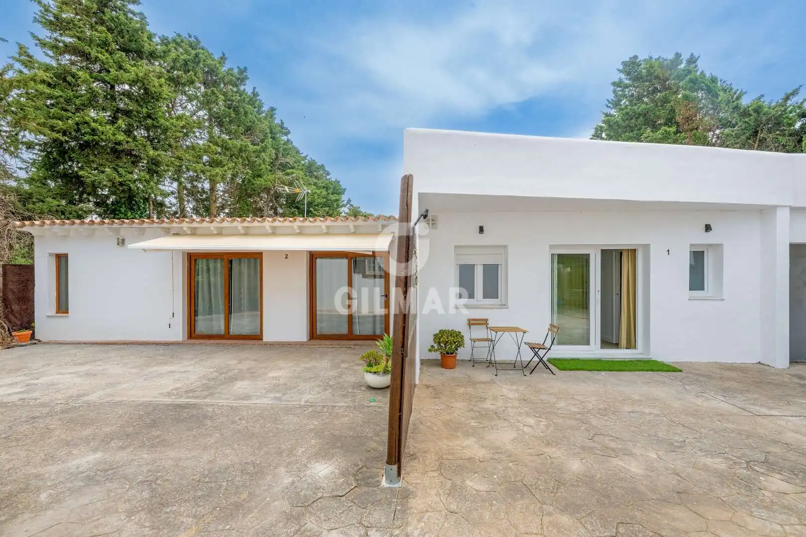 Vista exterior de Casa o xalet en venda en Vejer de la Frontera amb Calefacció, Jardí privat i Piscina