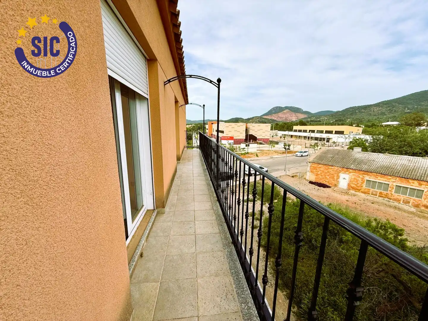 Vista exterior de Casa adosada en venda en Sant Joan de Moró amb Jardí privat, Terrassa i Traster
