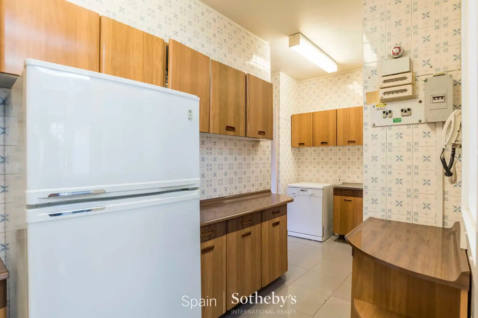 Cocina de Apartamento en venta en Madrid con Aire acondicionado, Calefacción y Jardín privado