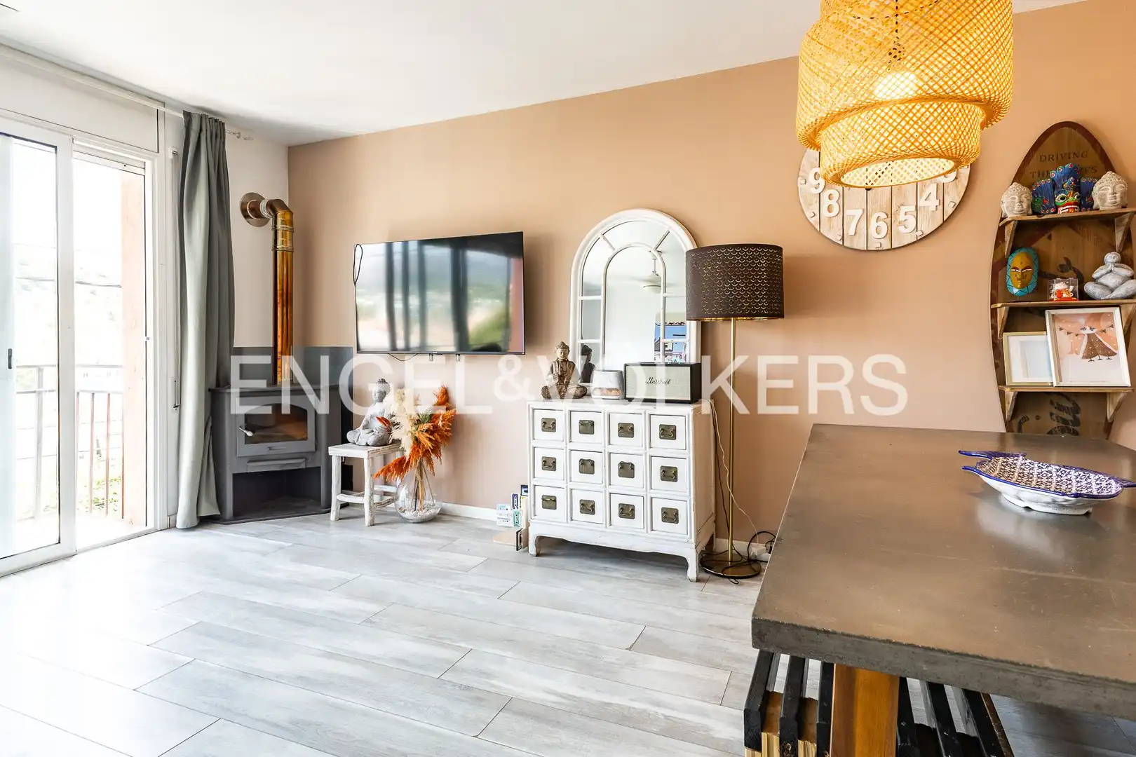 Sala d'estar de Casa adosada en venda en Montgat amb Calefacció, Parquet i Terrassa