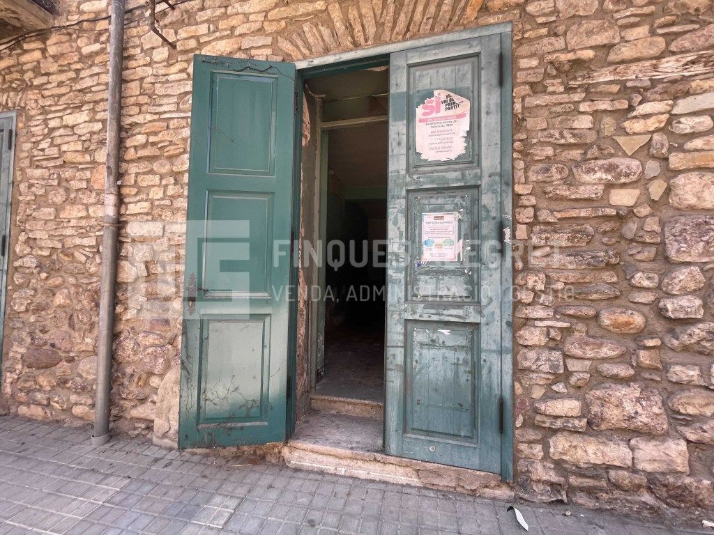 Local de alquiler en AVINGUDA SANT MIQUEL DEL PUI, 3