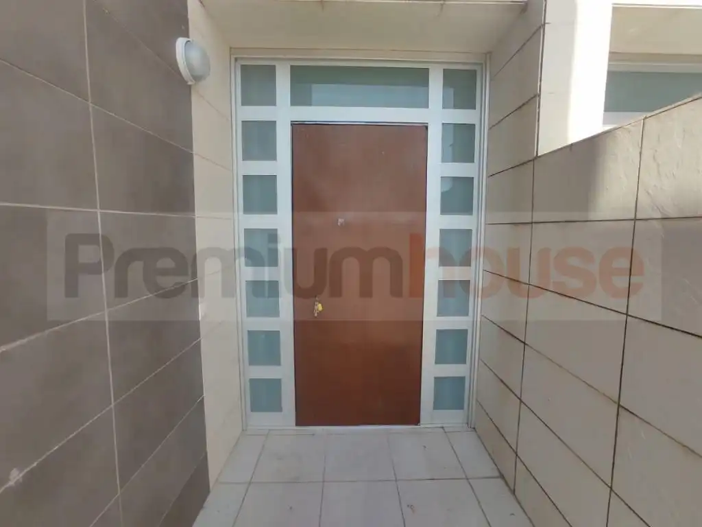 House with pool for sale in Calle Auguste Renoir, imagen 2