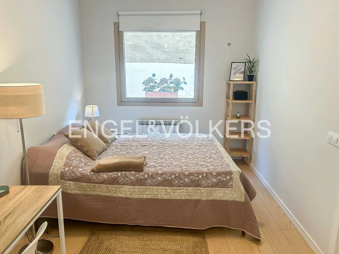 Bedroom of Flat for rent in Madrid  with Air Conditioner, Heating and Furnished