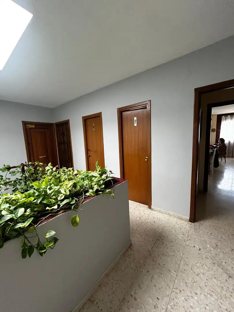 Local comercial en alquiler en Poniente-Norte - Miralbaida - Parque Azahara, imagen 14