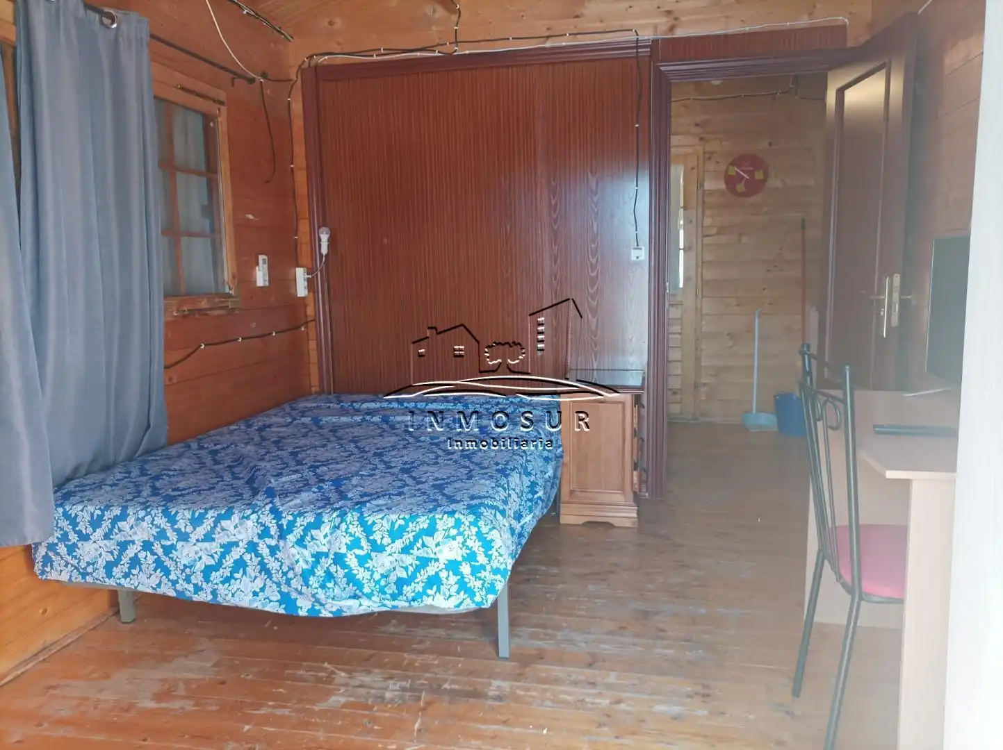 Dormitori de Casa o xalet en venda en Lucena amb Piscina i Moblat