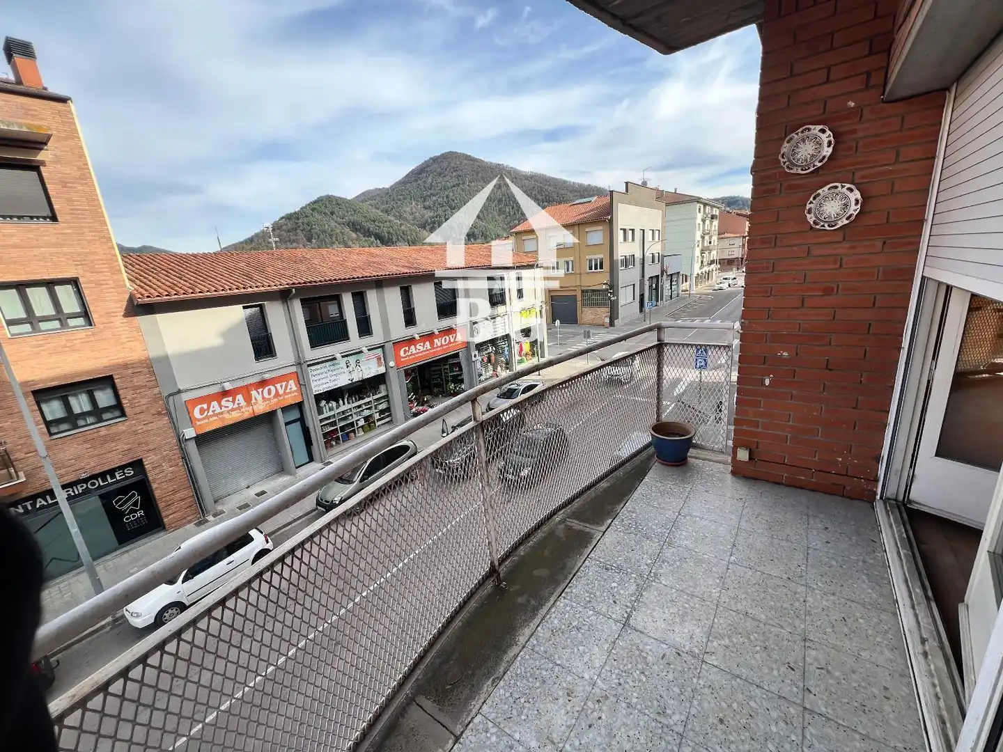 Außenansicht von Wohnung zum Verkauf in Ripoll mit Heizung, Terrasse und Abstellraum