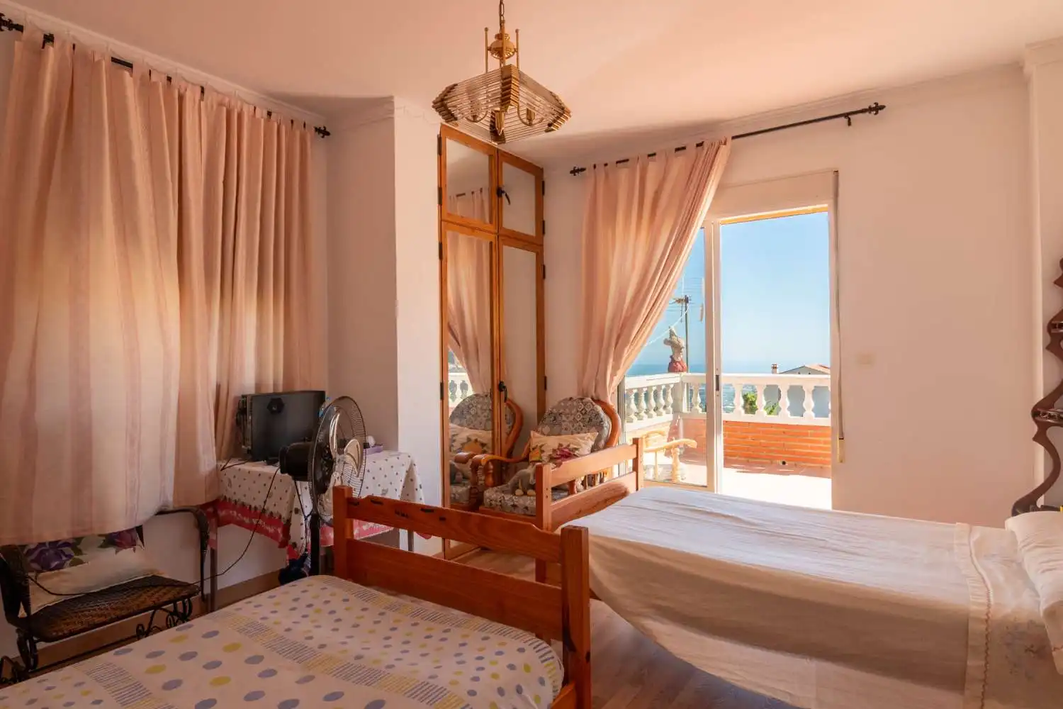 Habitación de Casa o chalet en venta en Molvízar con Terraza y Piscina