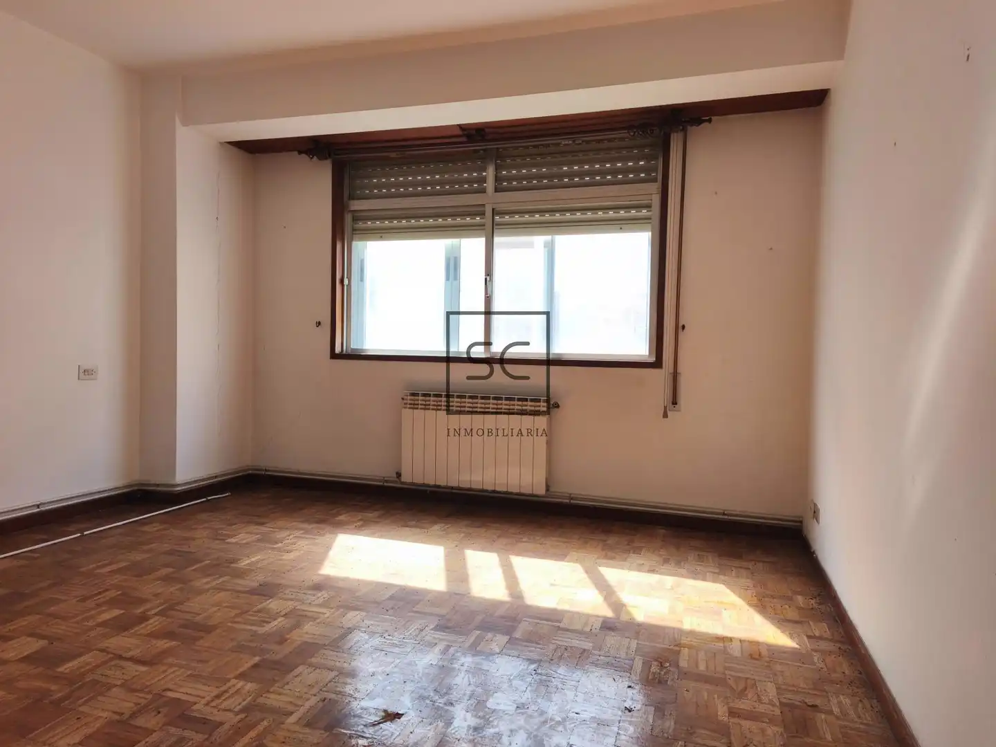 Piso en venta en Narón con Calefacción, Parquet y Terraza