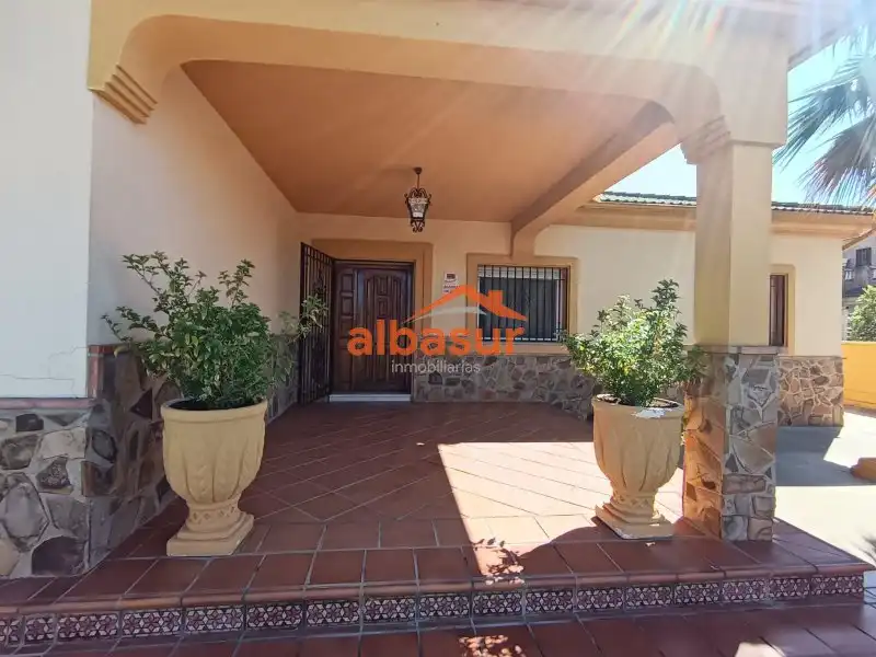 Villa con piscina in vendita a Camino de la Barquera 88, imagen 5