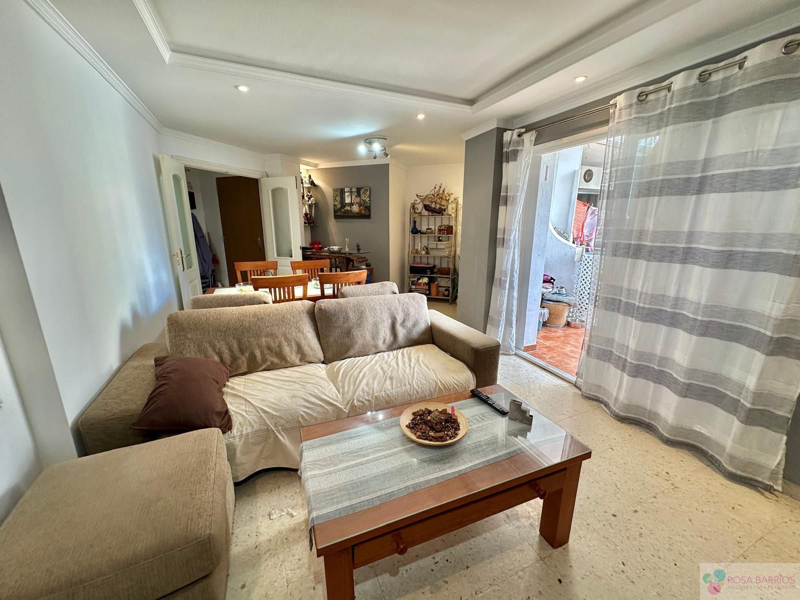 Vista exterior de Pis en venda en Marbella amb Terrassa