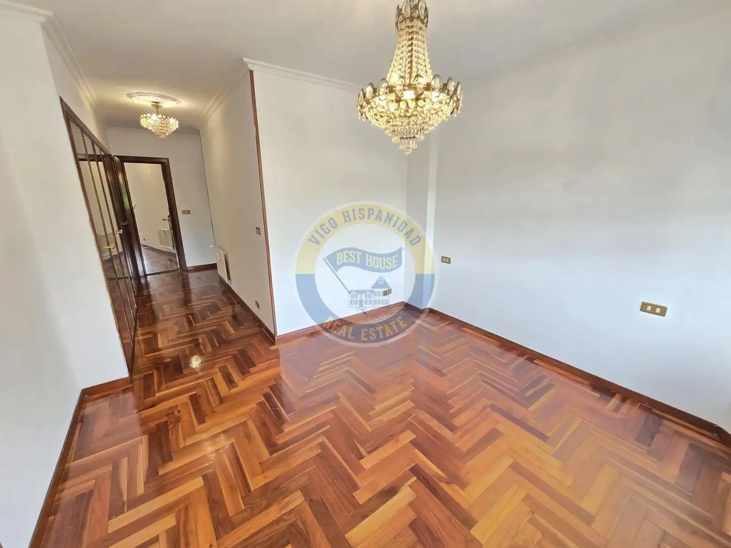 Comedor de Piso de alquiler en Vigo  con Calefacción, Parquet y Balcón