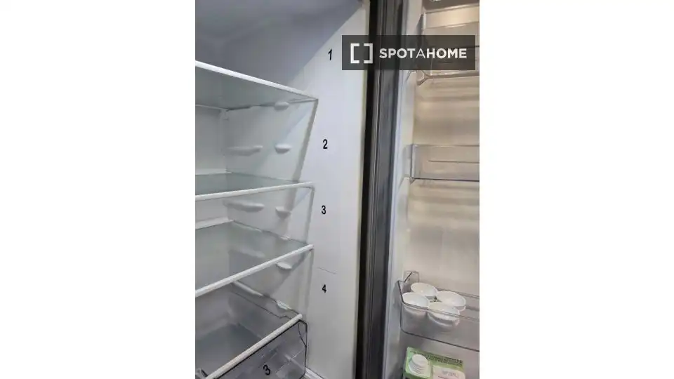 Vista exterior de Piso para compartir en Madrid con Aire acondicionado, Calefacción y Amueblado