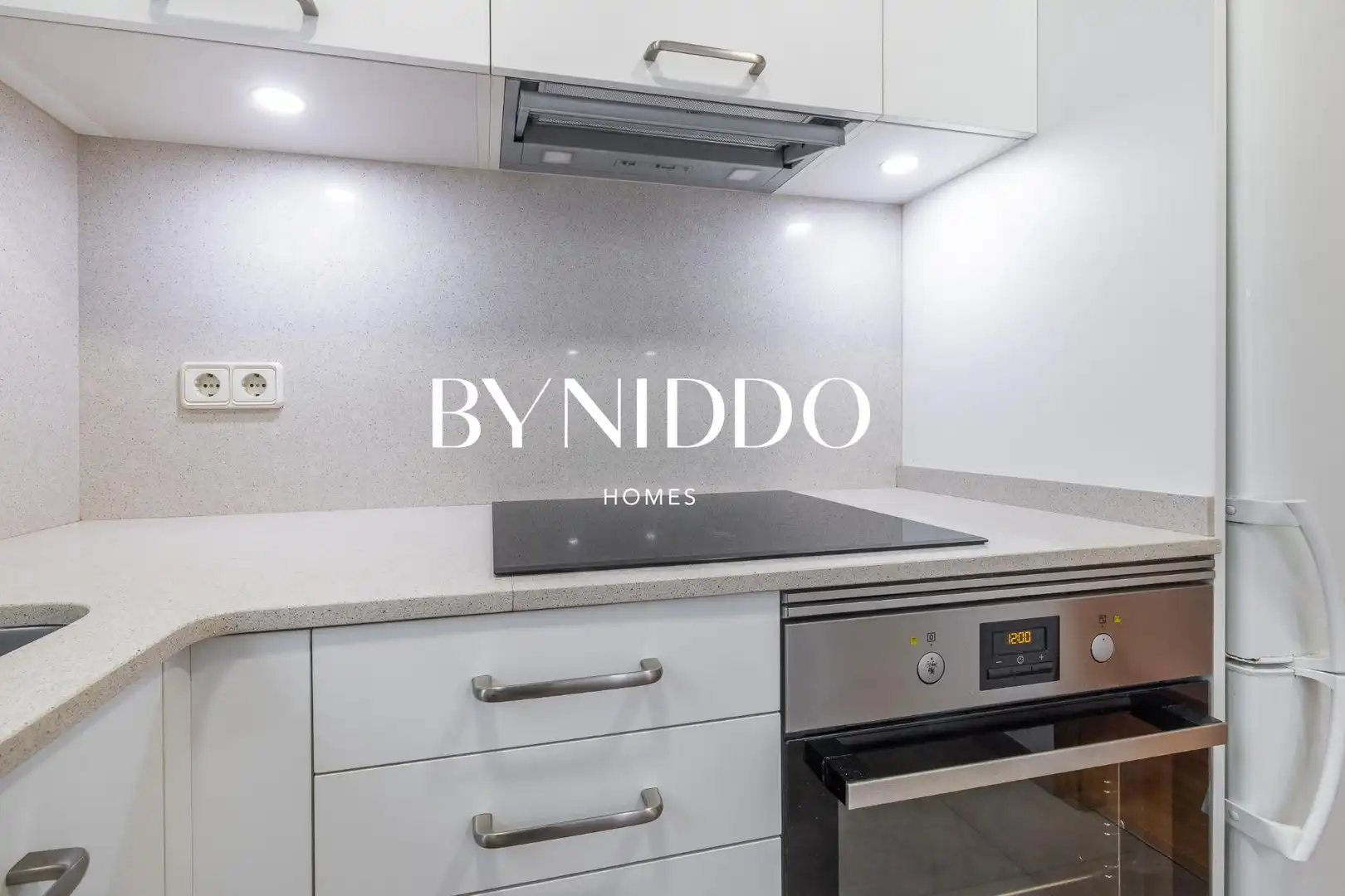 Kitchen of Flat for sale in Sant Cugat del Vallès  with Air Conditioner, Heating and Parquet flooring