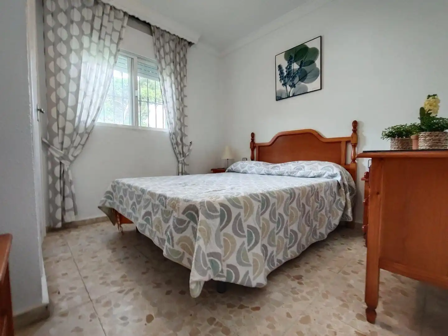 Dormitori de Casa o xalet en venda en Chiclana de la Frontera amb Jardí privat i Terrassa