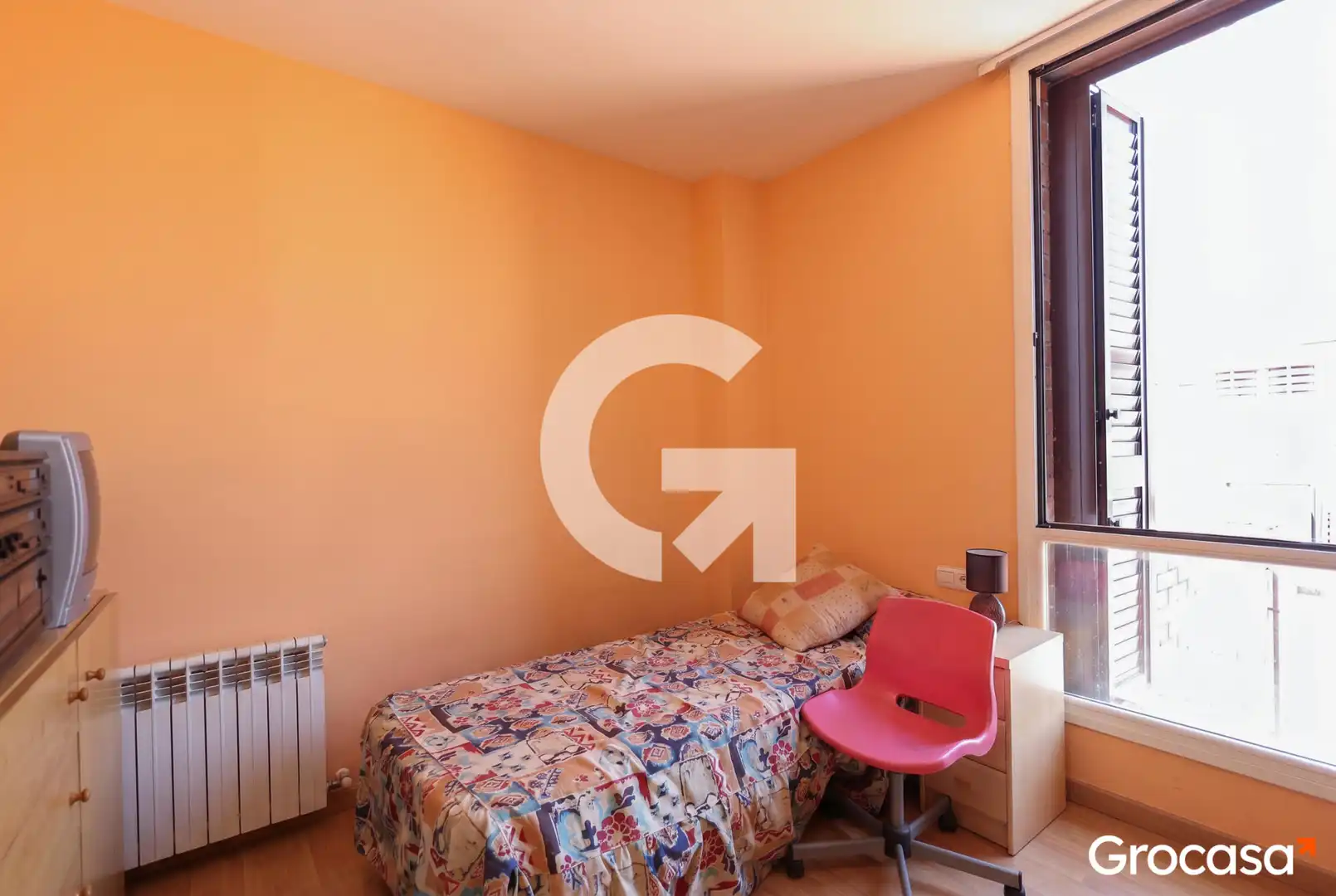 Schlafzimmer von Maisonette zum Verkauf in Gavà mit Klimaanlage, Möbliert und Ofen
