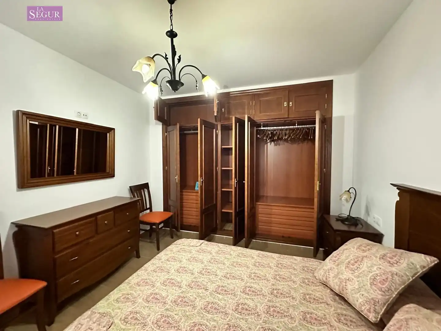 Habitación de Planta baja en venta en Conil de la Frontera con Aire acondicionado