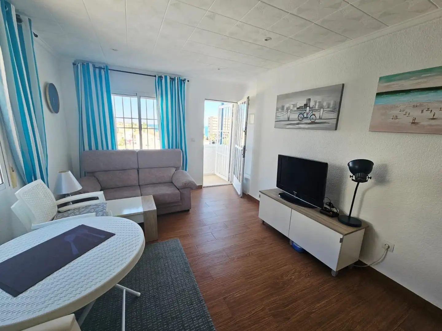 Vista exterior de Dúplex en venda en Torrevieja
