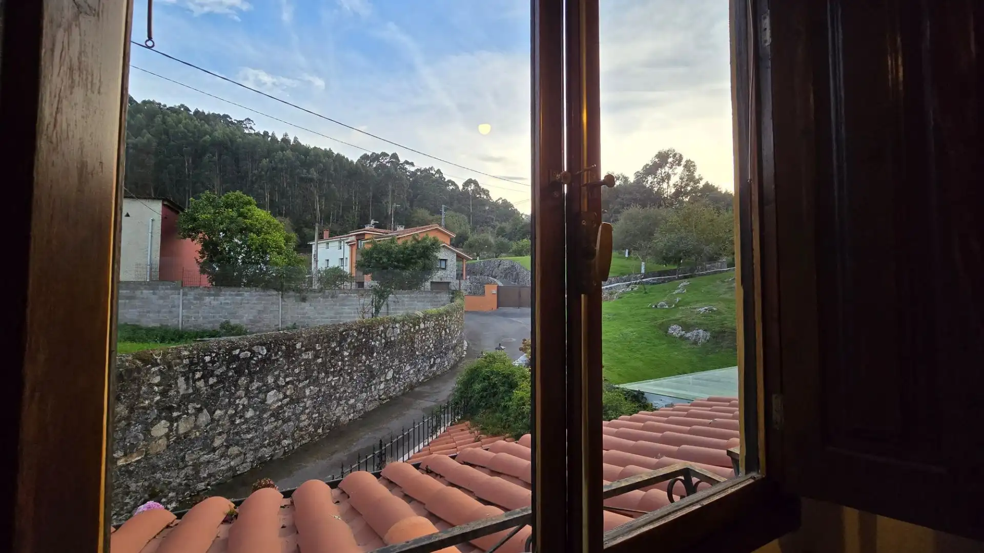 Vista exterior de Casa o chalet en venta en Llanes con Calefacción y Terraza