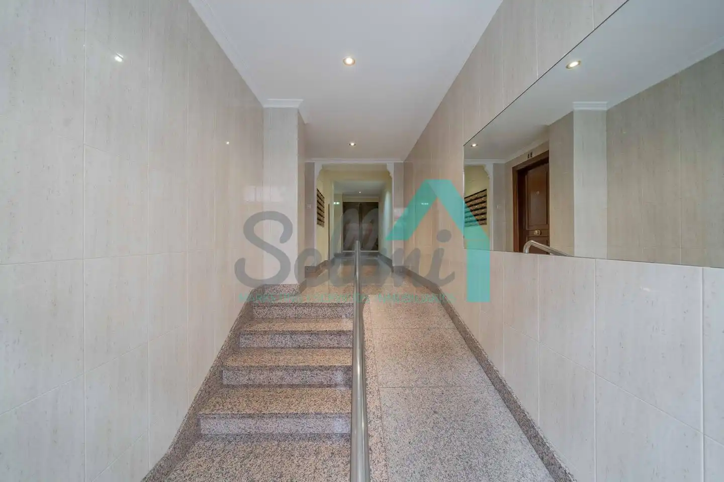 Flat for rent in Vallobín - La Florida