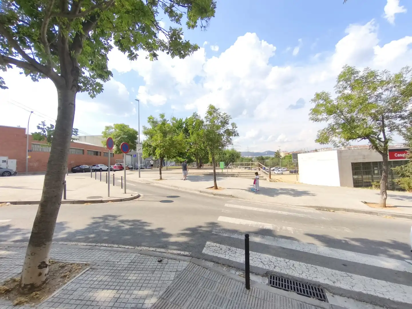 Parkplatz von Wohnung zum Verkauf in Terrassa mit Heizung, Parkett und Balkon