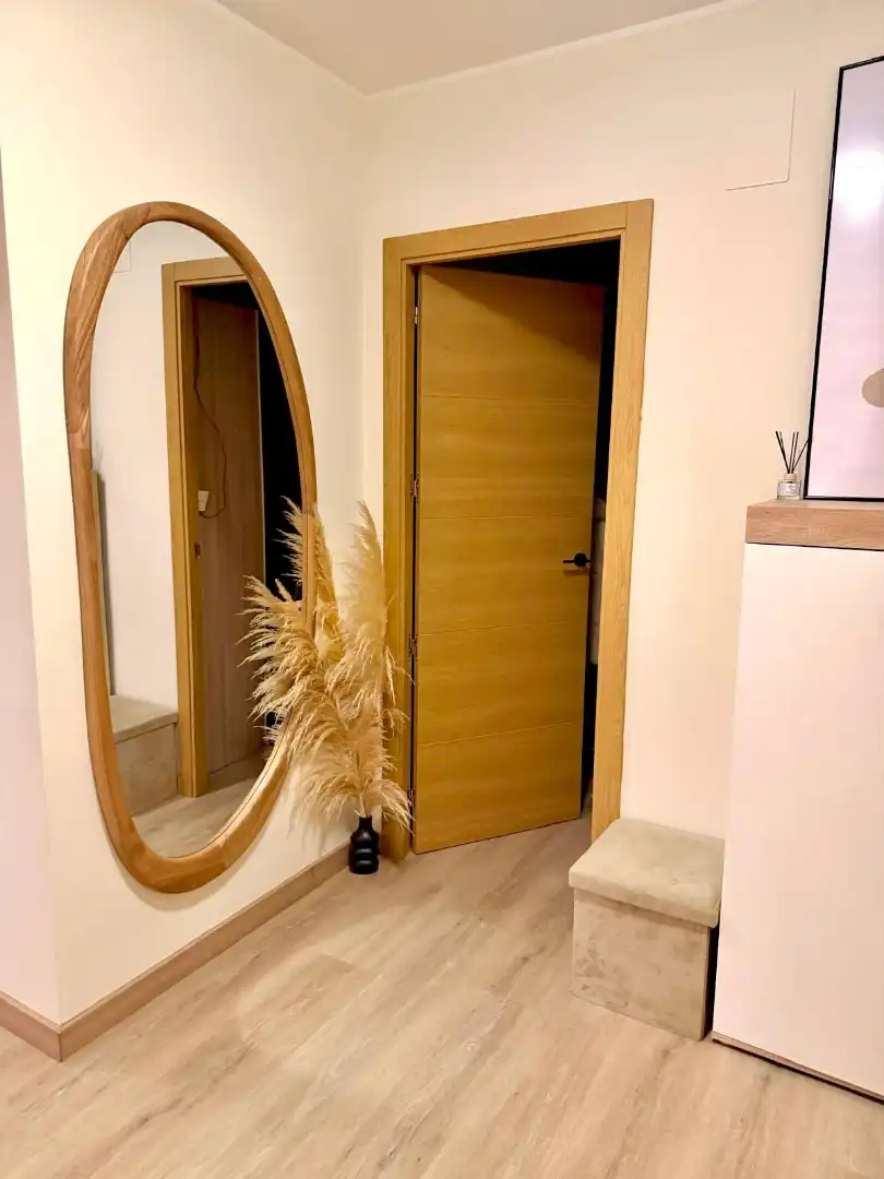 Wohnung zum Verkauf in Manises mit Klimaanlage, Terrasse und Balkon