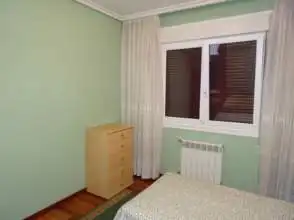 Bedroom of Flat for rent in Gijón   with Heating, Parquet flooring and Terrace