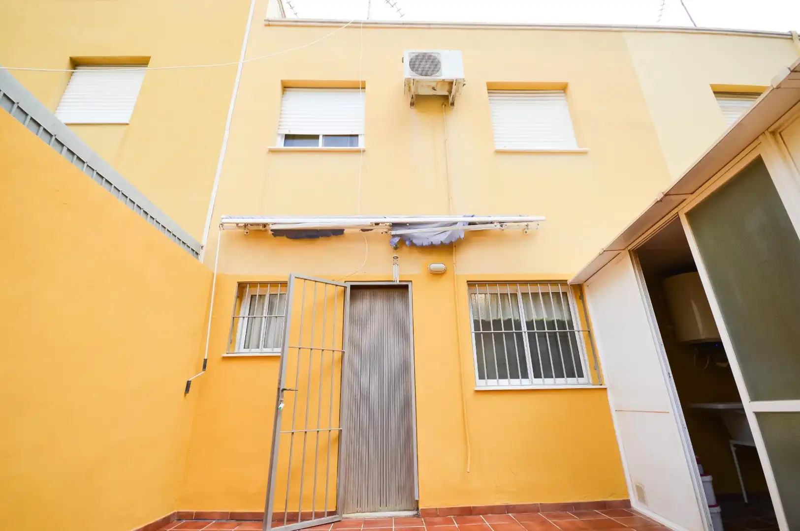 Vista exterior de Casa o chalet en venta en Gádor con Aire acondicionado, Terraza y Balcón