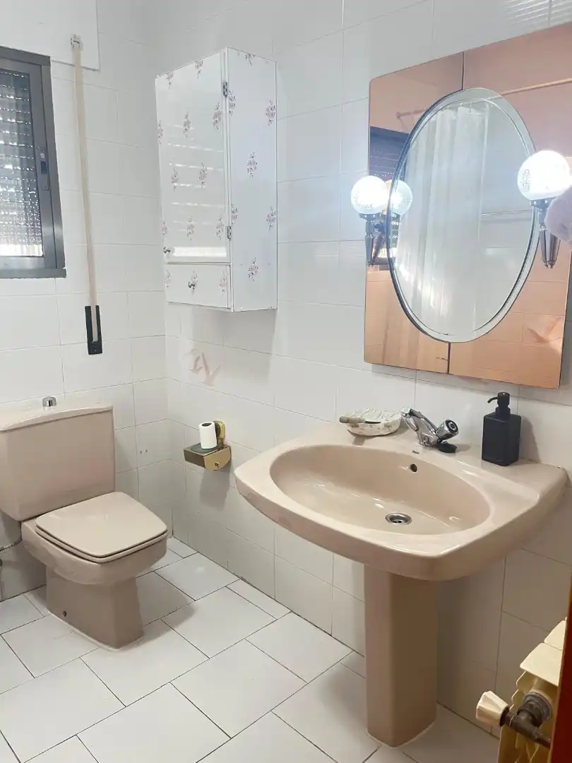 Baño de Casa o chalet de alquiler en Becerril de la Sierra con Aire acondicionado, Calefacción y Jardín privado
